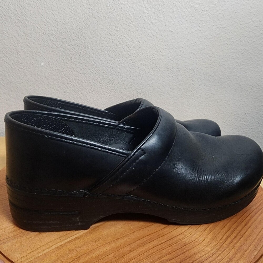 Dansko Professional Shoes Mens Size 12.5 Black Leather Slip On Comfort Clogs